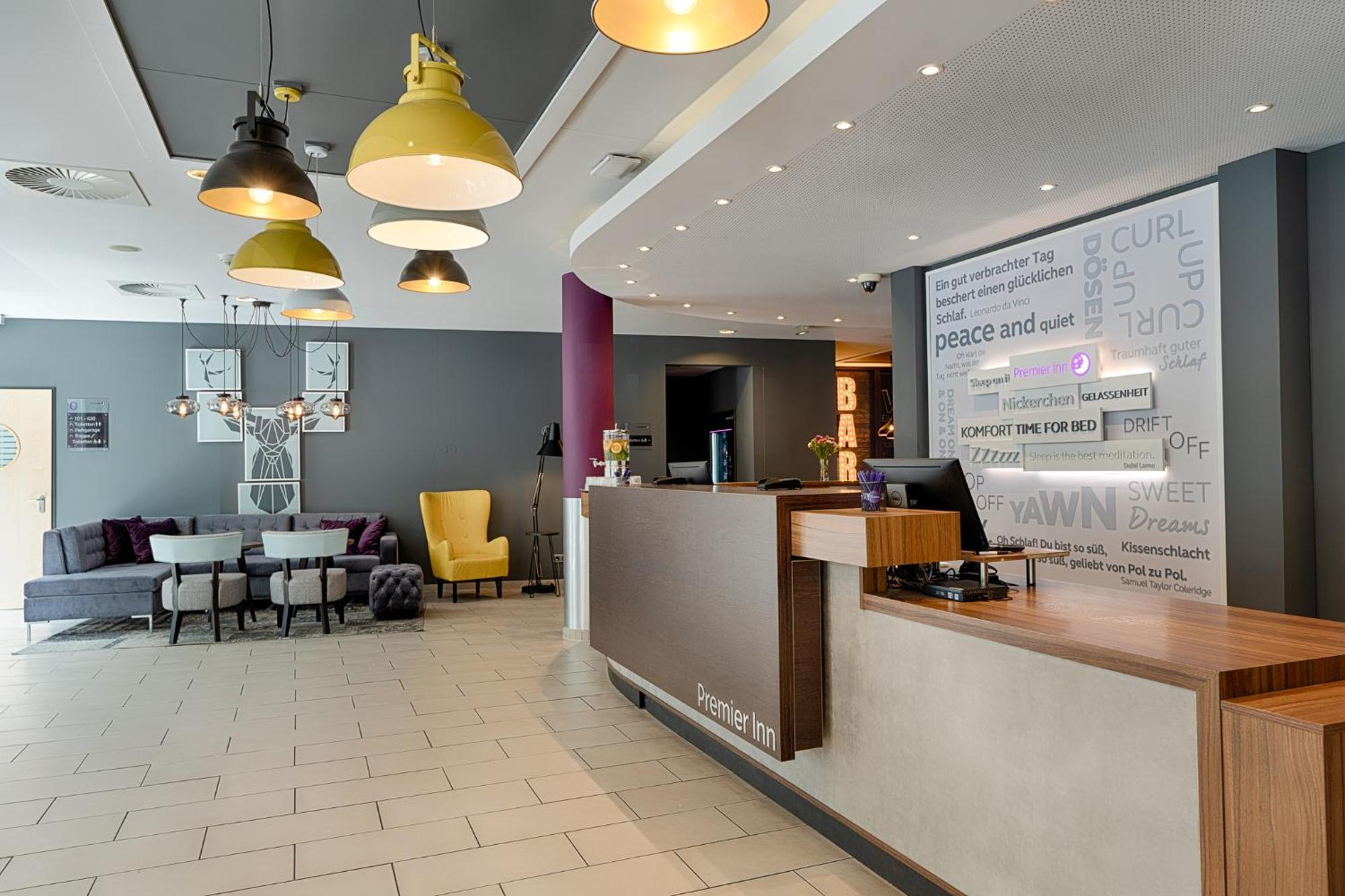 Premier Inn Berlin City Centre Extérieur photo